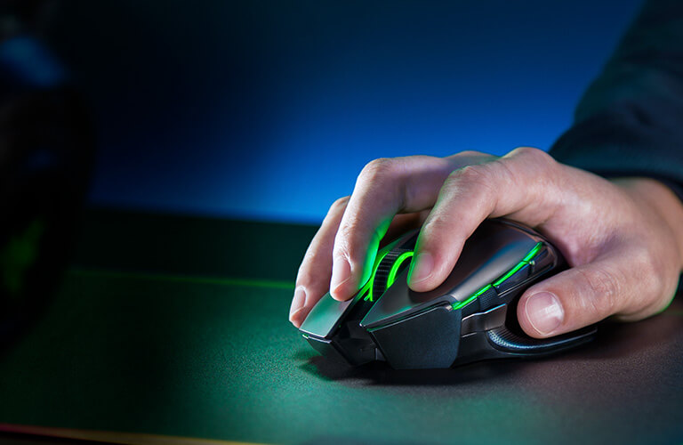 Razer Basilisk Ultimate Wireless with Charging Dock