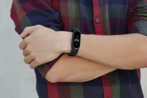 Vòng đeo tay thông minh Mi Band 5 - Ảnh 7
