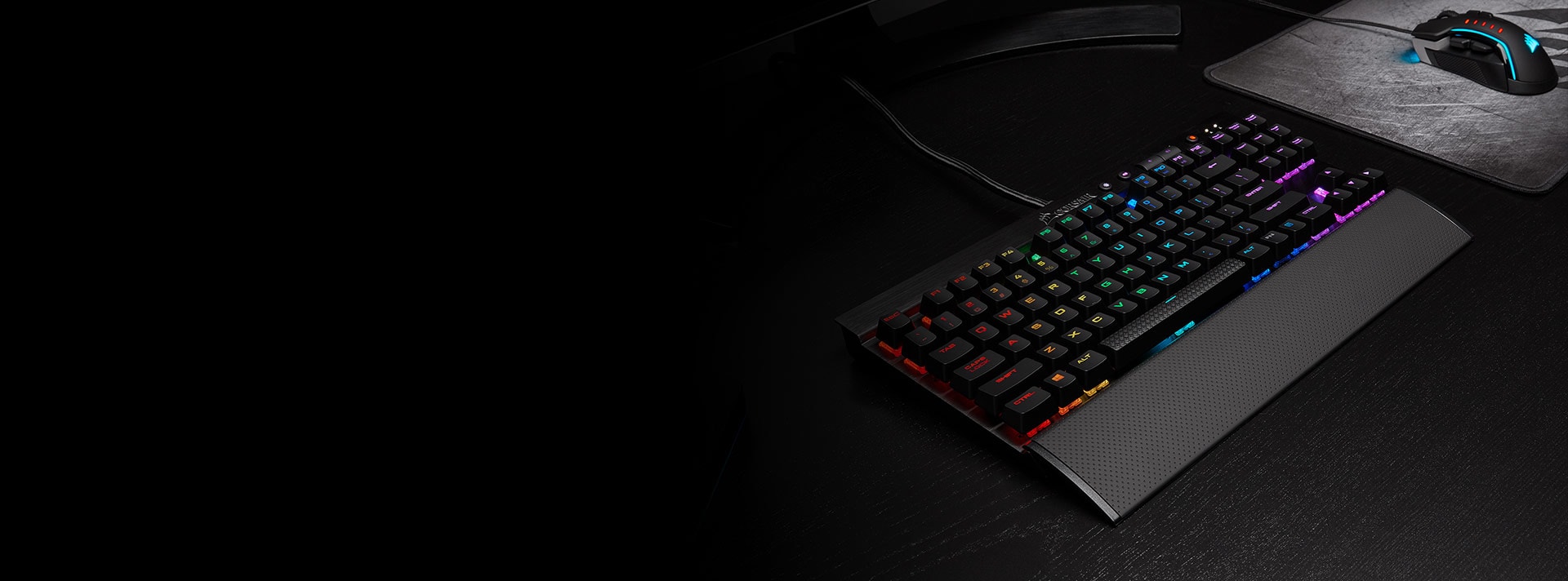 Bàn phím cơ Corsair K65 RapidFire giá cạnh tranh