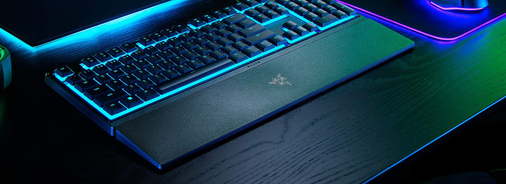 Bàn phím cơ Razer Ornata V3 X-Low Profile