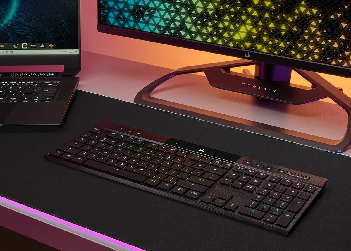 Bàn phím cơ Corsair K100 Air Wireless RGB Ultra-Thin (CH-913A01U-NA)