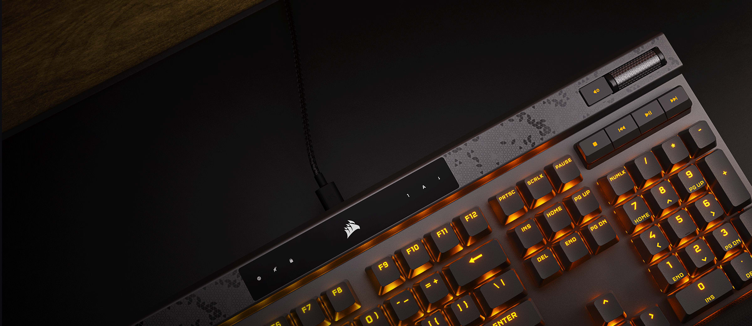 Bàn phím Corsair K70 MAX-BLK-MGX White-RGB CH-910961G-NA