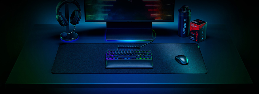 Tấm lót chuột Razer Strider - XXL (RZ02-03810100-R3M1)