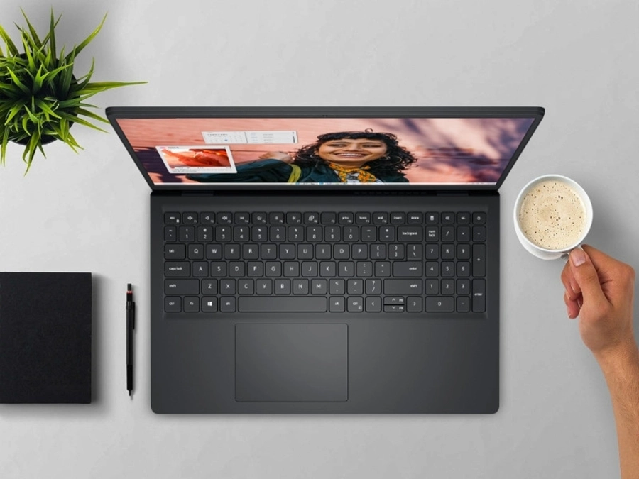 Laptop Dell Inspiron 15 3530 N5I7305W1