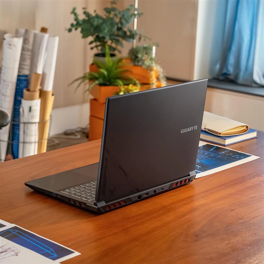 Laptop GIGABYTE G6Xs 2024 C6LG – Hiệu Suất Mạnh Mẽ, Thiết Kế Sang Trọng