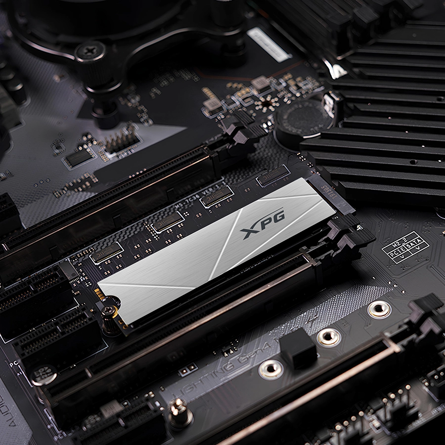 Ổ cứng SSD ADATA 512GB GAMMIX S60 PCIe Gen 4x4 M.2 2280