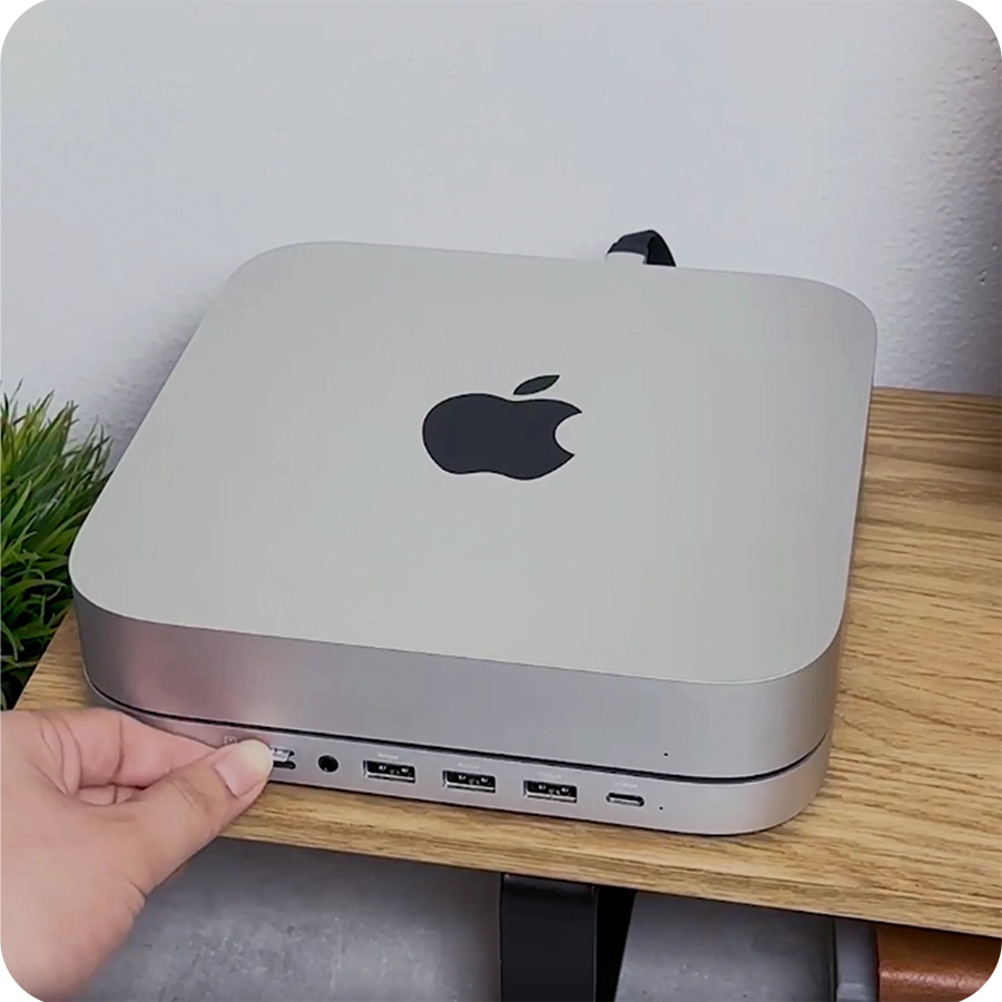 Đế Hub Satechi 7 in 1 Mac Mini/Studio (tích hợp khe SSD NVMe/M.2 SATA, tốc độ cao)